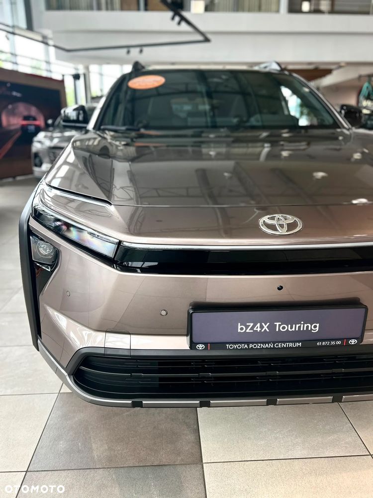 Toyota bZ4X 74.7kWh 4x4 Executive - 11
