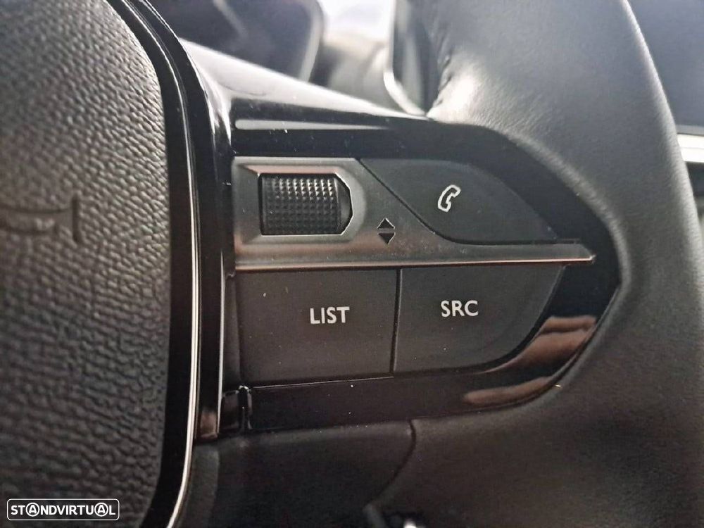 Peugeot 2008 1.2 PureTech Style - 17