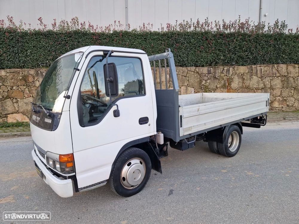 Isuzu nkr 3.0 turbo - 2