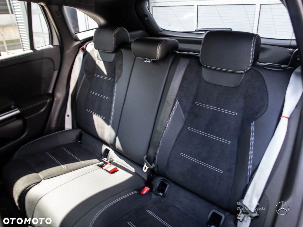 Mercedes-Benz GLA 200 mHEV AMG Line 7G-DCT - 9