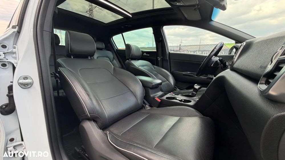 Kia Sportage 2.0 CRDI 4WD Automatik Dream-Team Edition - 19