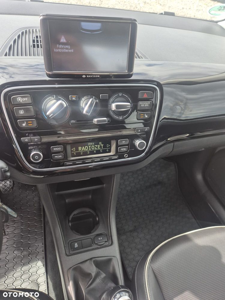 Volkswagen up! - 5