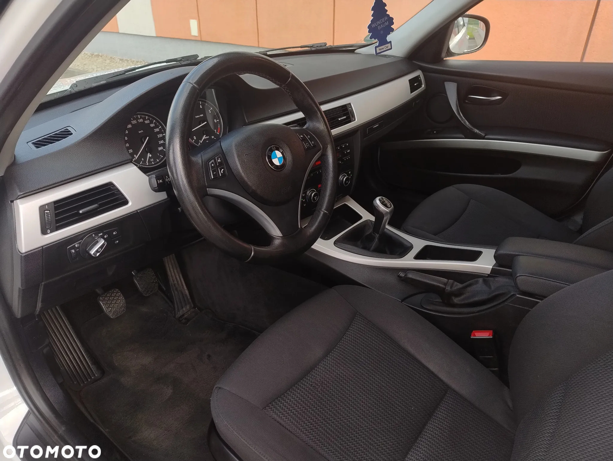 BMW Seria 3 318i - 8