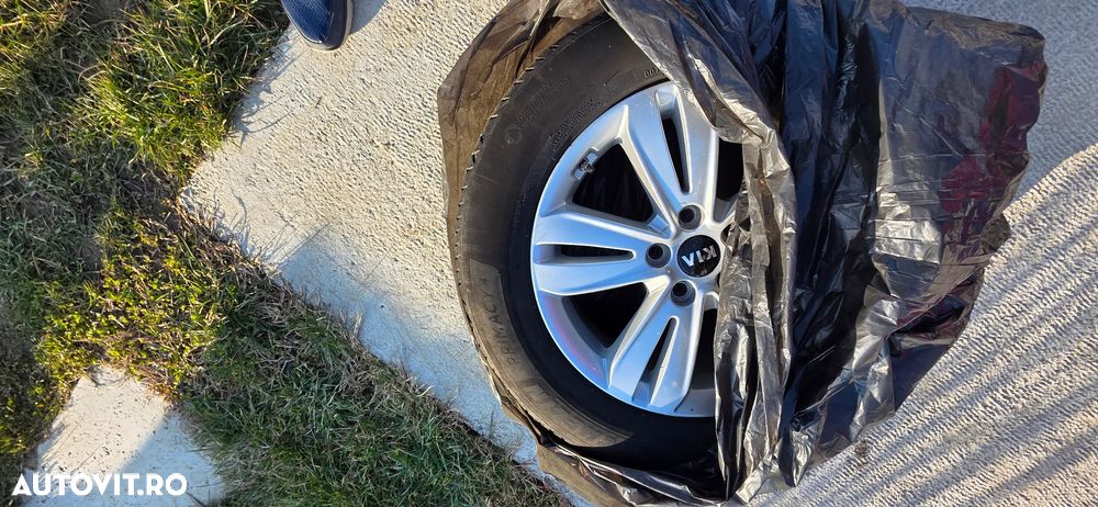 Kia Sportage 1.6 T-GDI 6MT 4x2 Style - 21