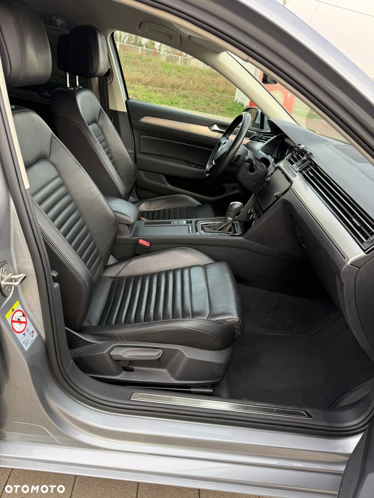 Volkswagen Passat Variant 1.8 TSI BMT Highline DSG - 22