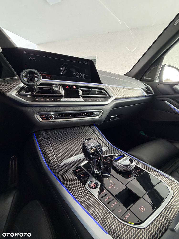 BMW X5 xDrive30d mHEV - 26