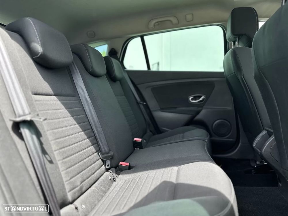 Renault Mégane Sport Tourer 1.5 dCi Limited - 18