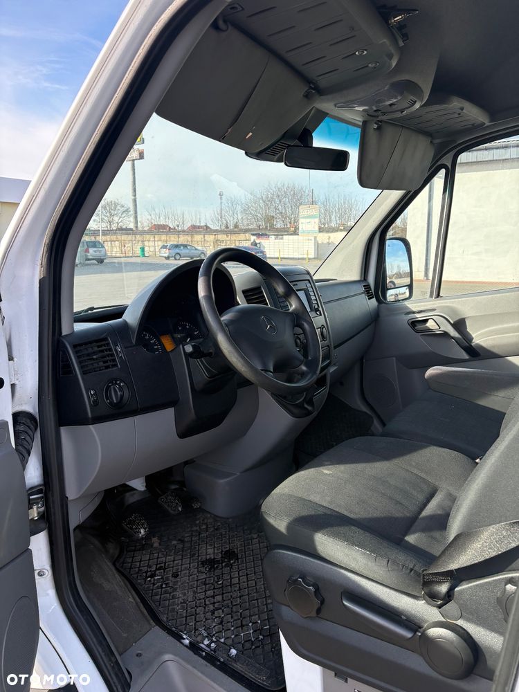 Mercedes-Benz Sprinter - 8