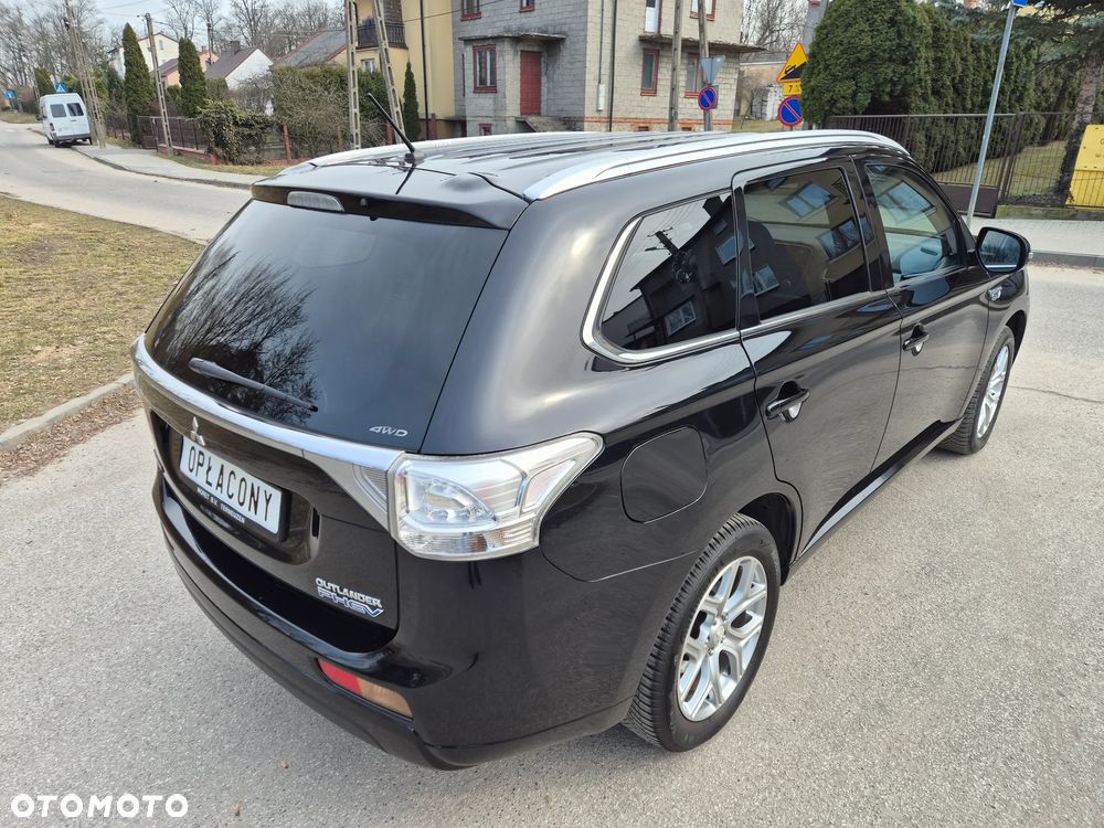 Mitsubishi Outlander - 22