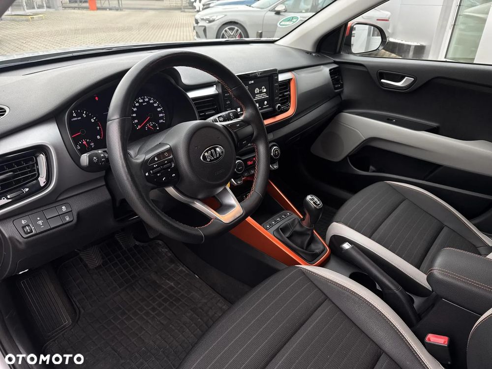 Kia Stonic 1.4 L - 9