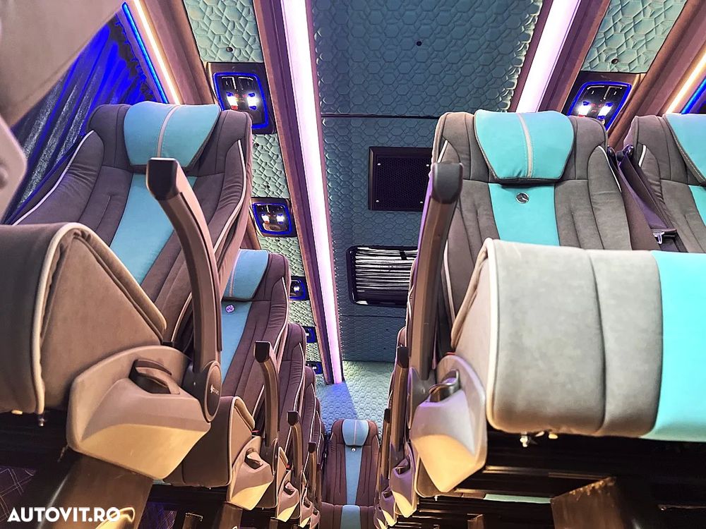 Mercedes-Benz Sprinter 517 CDI Microbuz 19+1+1 - 20