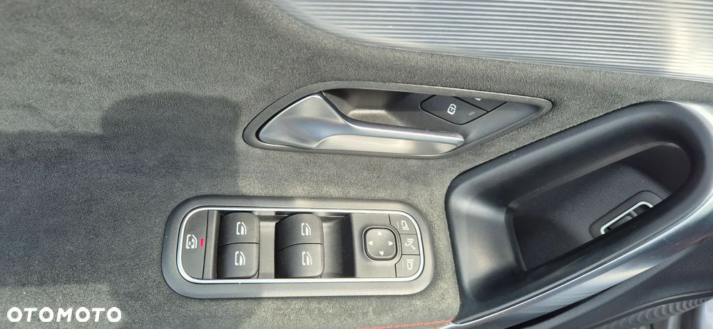 Mercedes-Benz Klasa A 180 d AMG Line 8G-DCT - 13