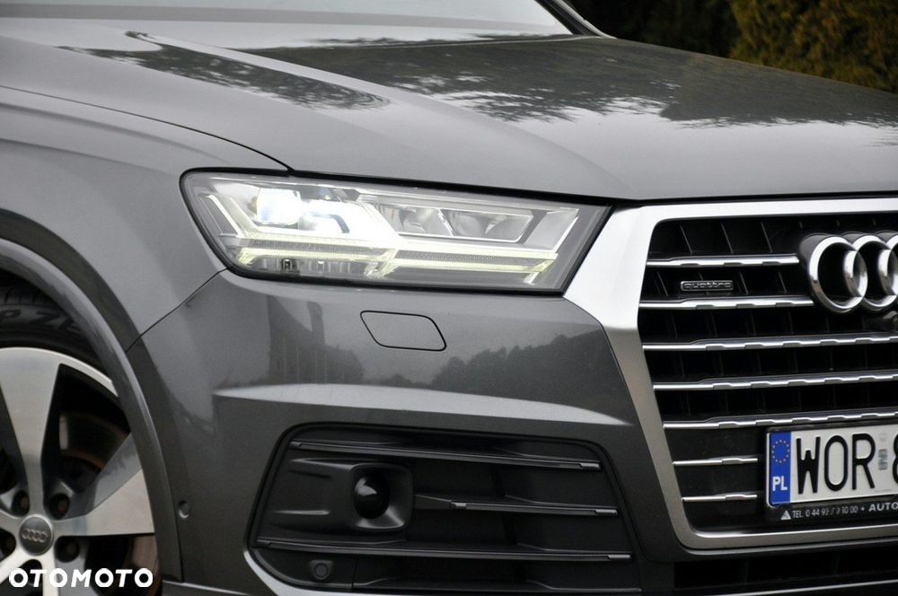 Audi Q7 - 12
