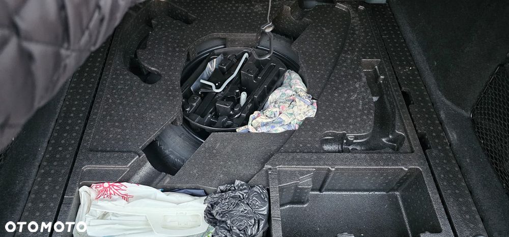 Peugeot 308 BlueHDi 130 EAT8 Allure - 16