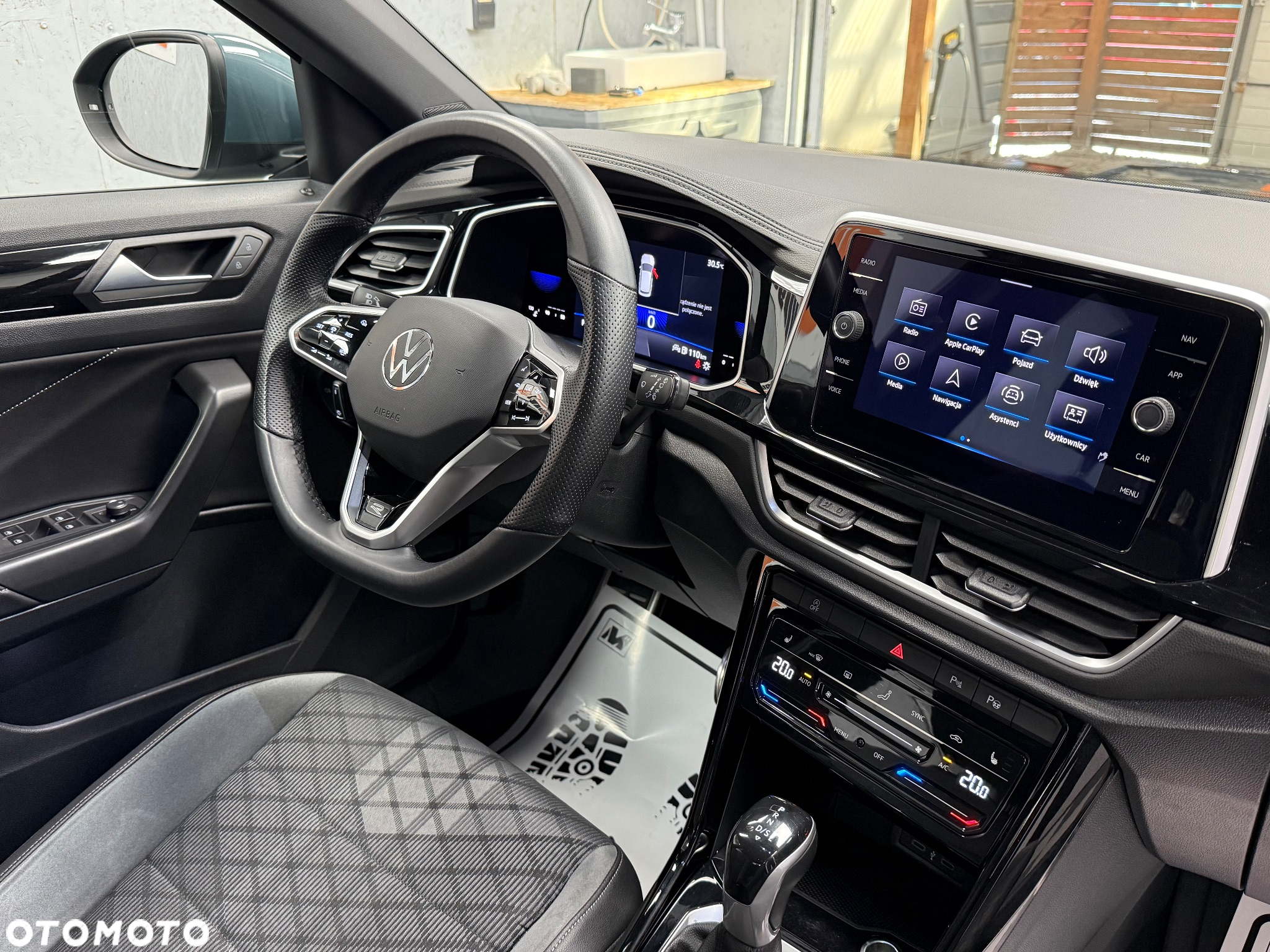 Volkswagen T-Roc 1.5 TSI R-Line DSG - 12