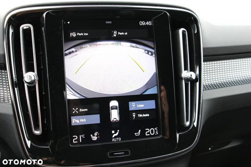 Volvo XC 40 D4 AWD Geartronic R-Design - 23