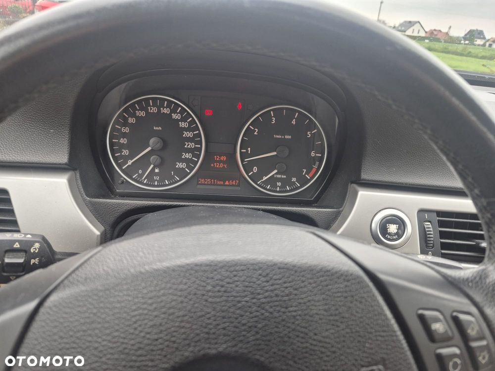 BMW Seria 3 318i - 5