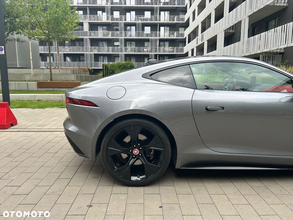 Jaguar F-Type P300 First Edition - 5