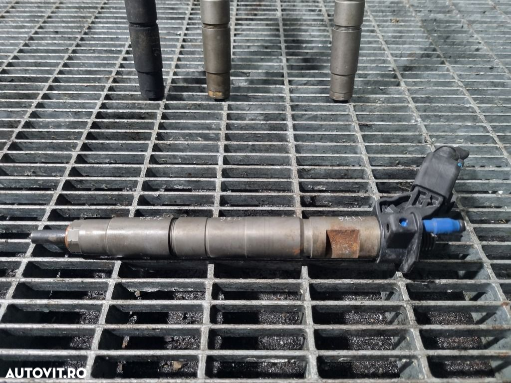 Injector Kia Sorento II Facelift 2.2 D 2012 - 2014 200CP D4HB Euro5 (1176) 338002F000 - 3
