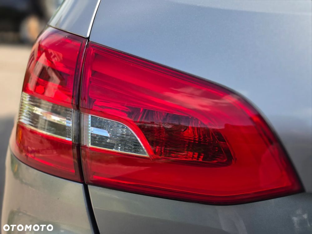 Peugeot 308 - 11
