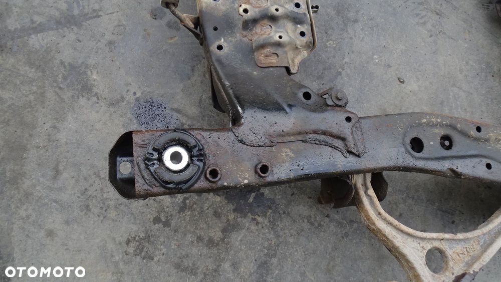 SANKI WÓZEK KOŁYSKA HONDA ACCORD VII 2.0 - 4