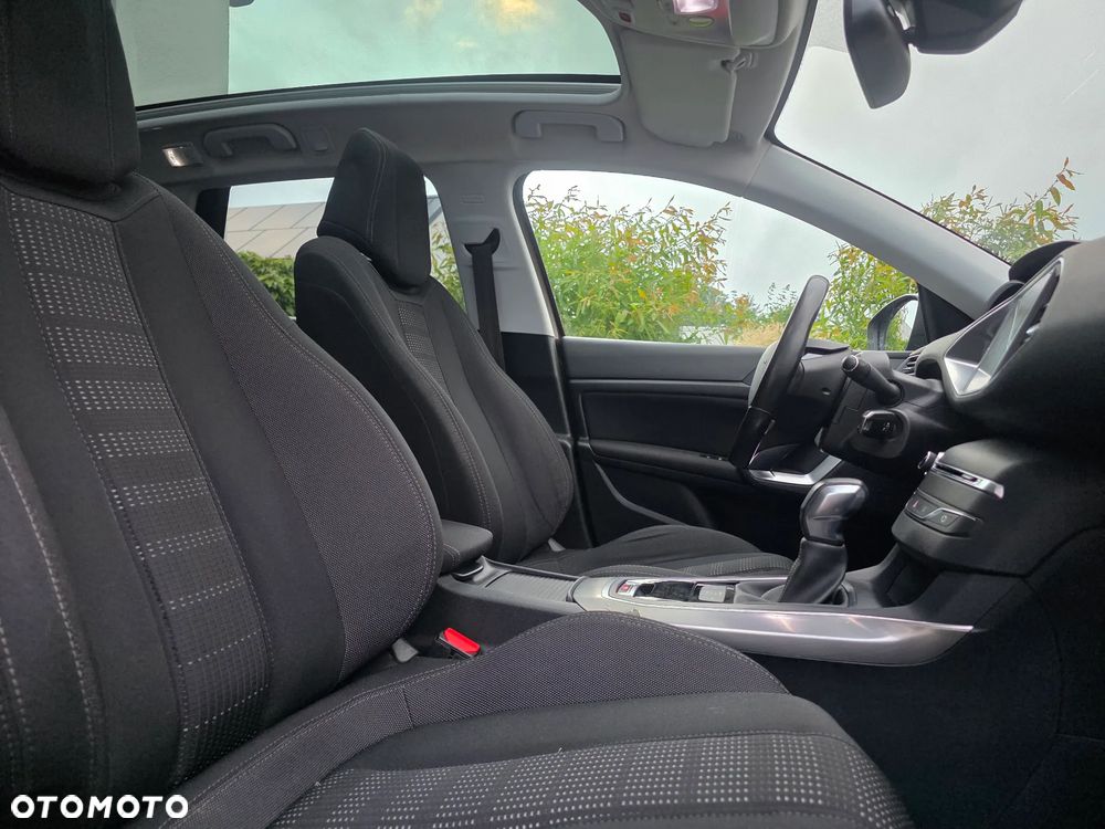 Peugeot 308 BlueHDi 150 EAT6 Stop & Start Niveau 2 Business-Line - 28