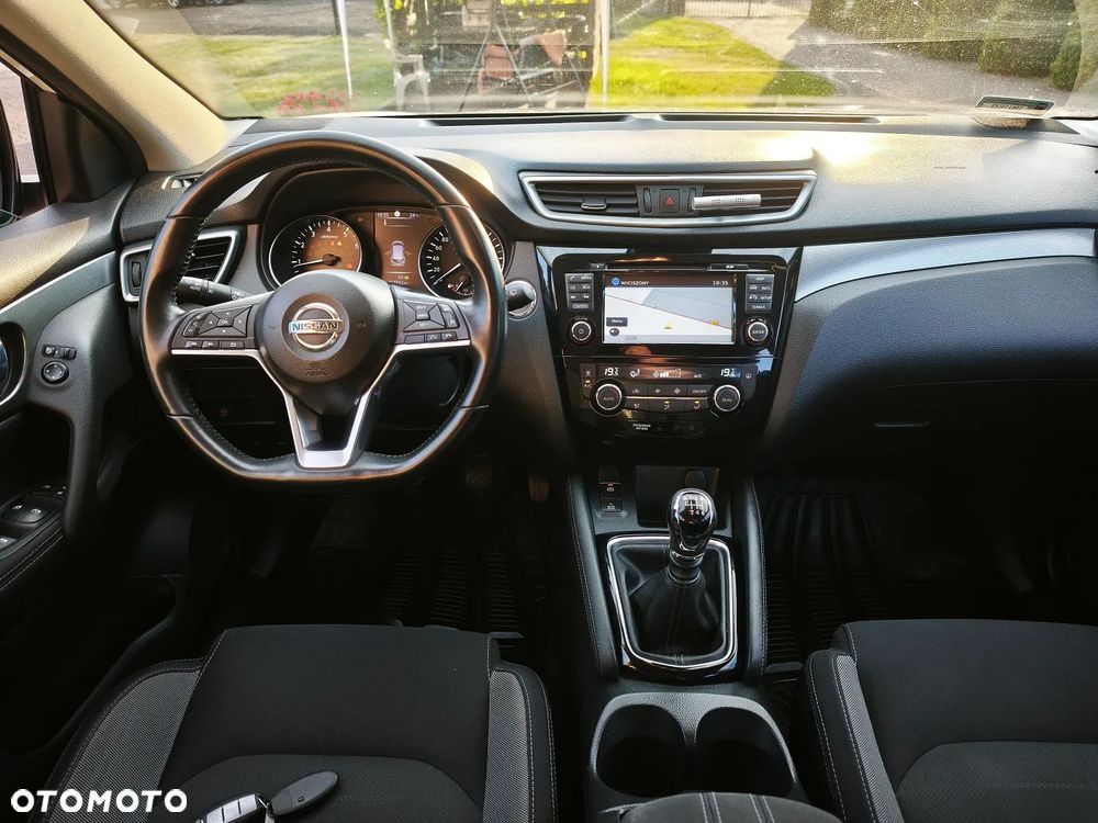 Nissan Qashqai 1.6 DIG-T N-Connecta - 33