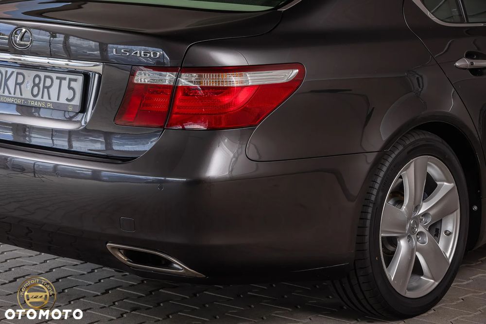 Lexus LS - 6