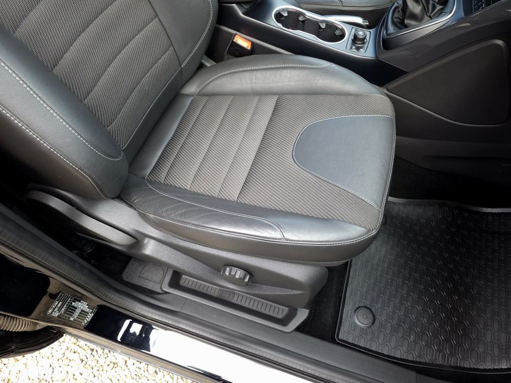 Ford Kuga 2.0 TDCi 4WD Titanium - 14