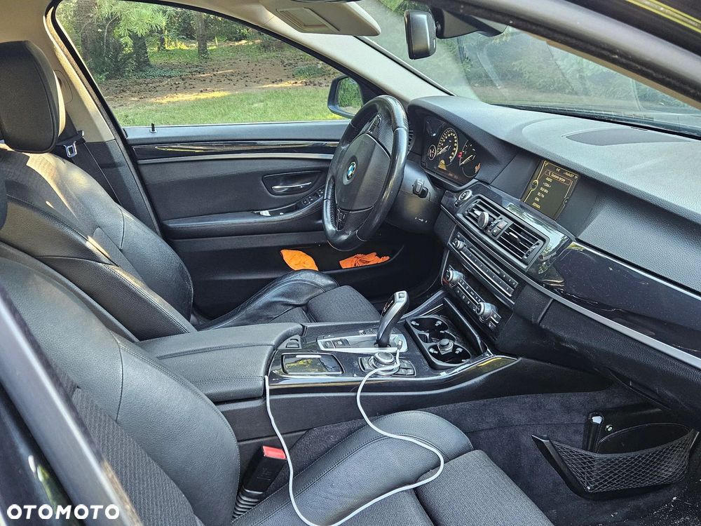 BMW Seria 5 520d - 16