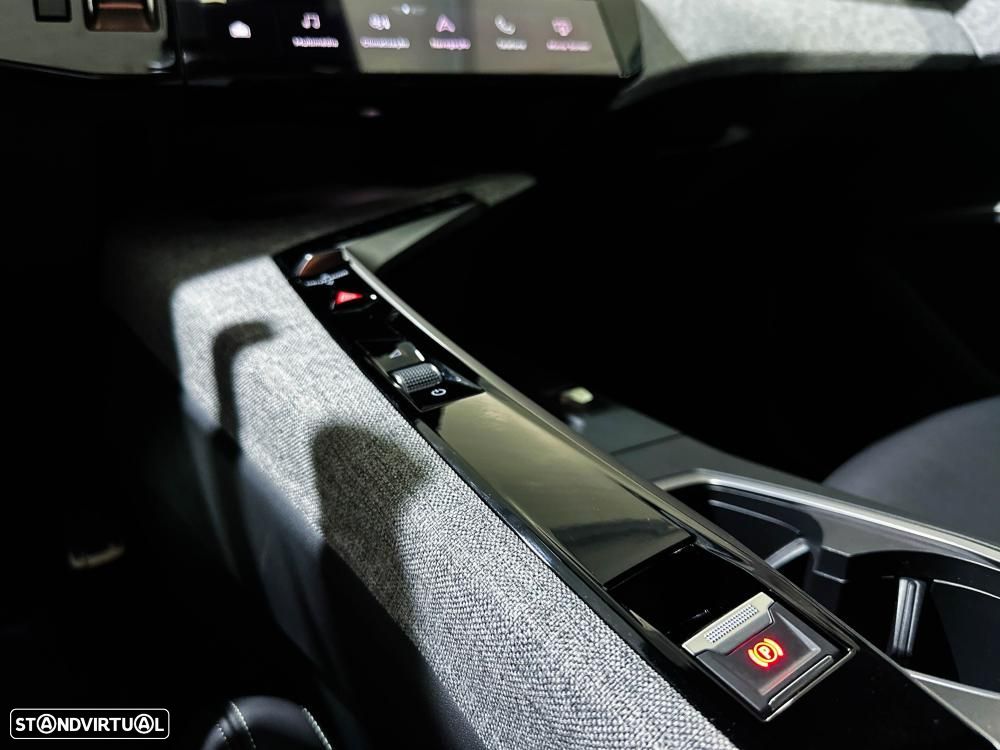 Peugeot E-3008 73 kWh GT - 41