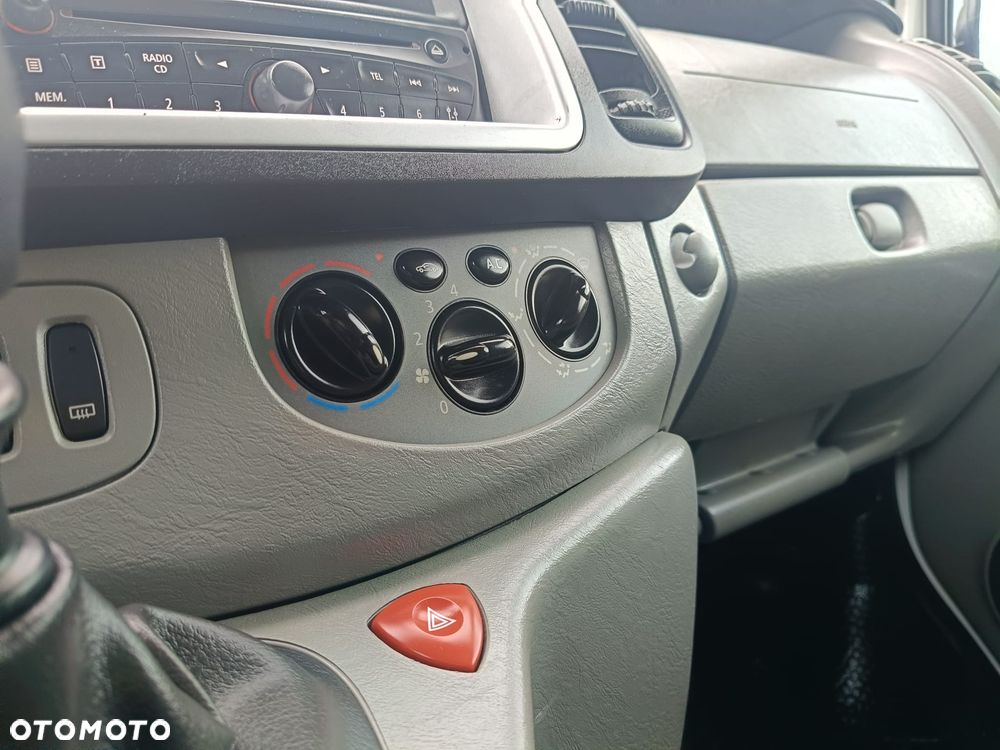 Opel Vivaro - 33