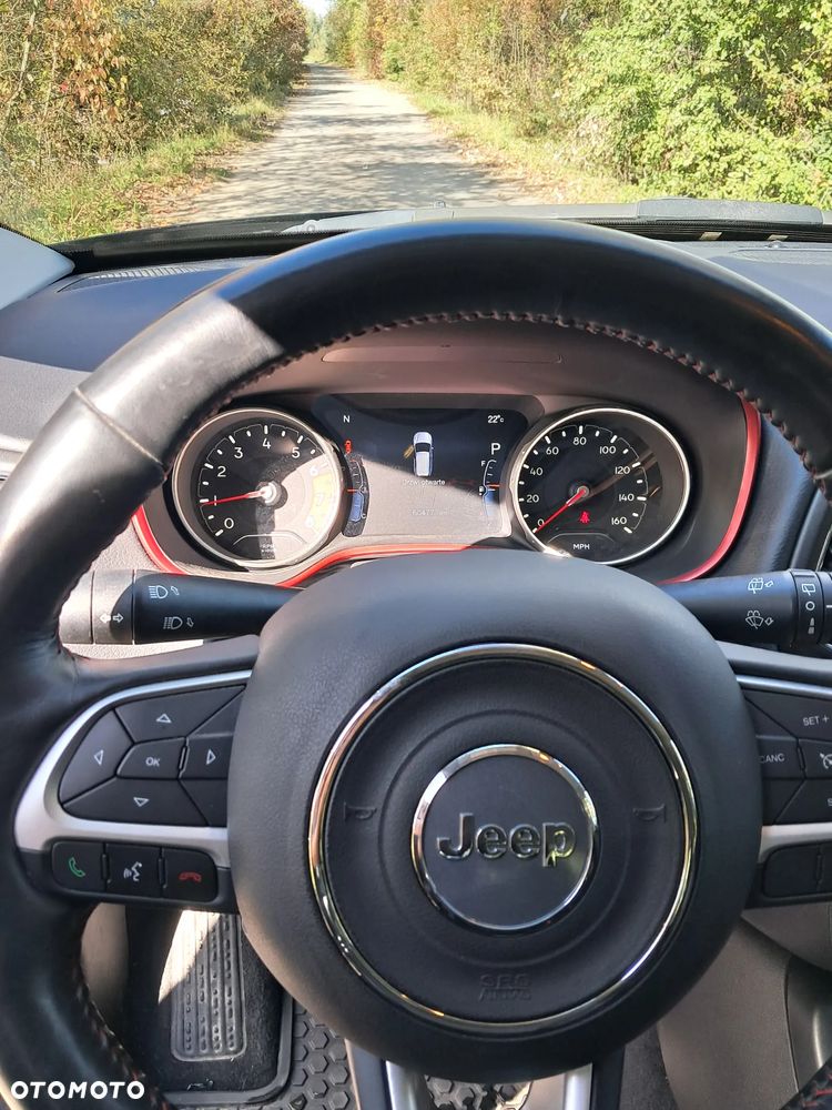 Jeep Compass - 34