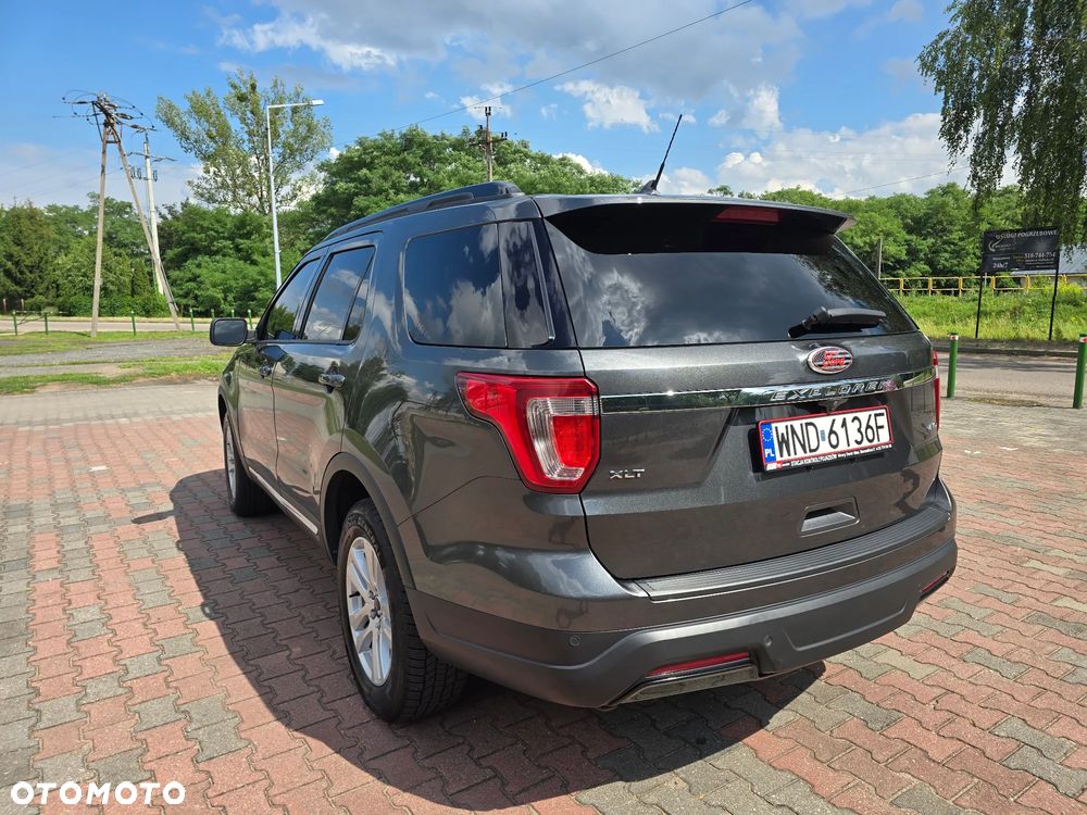 Ford Explorer - 7