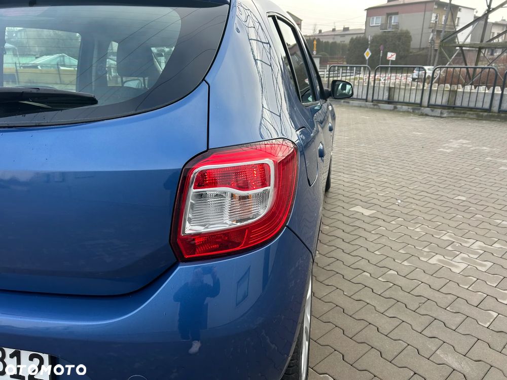 Dacia Sandero 1.2 16V 75 Laureate - 16