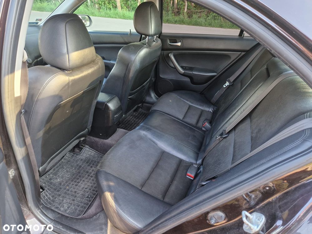 Honda Accord 2.0 Comfort - 15