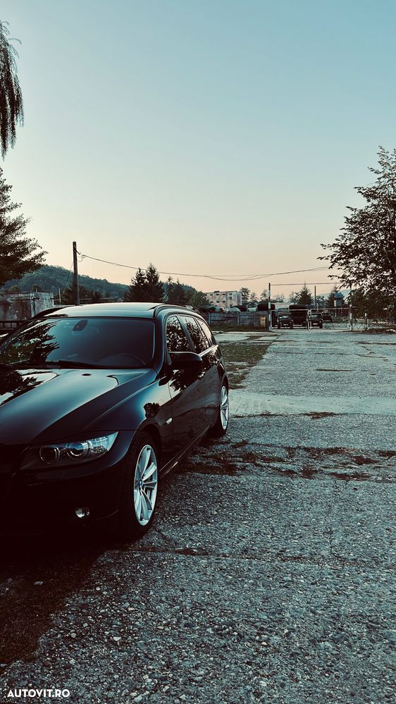 BMW Seria 3 320d DPF Touring - 6