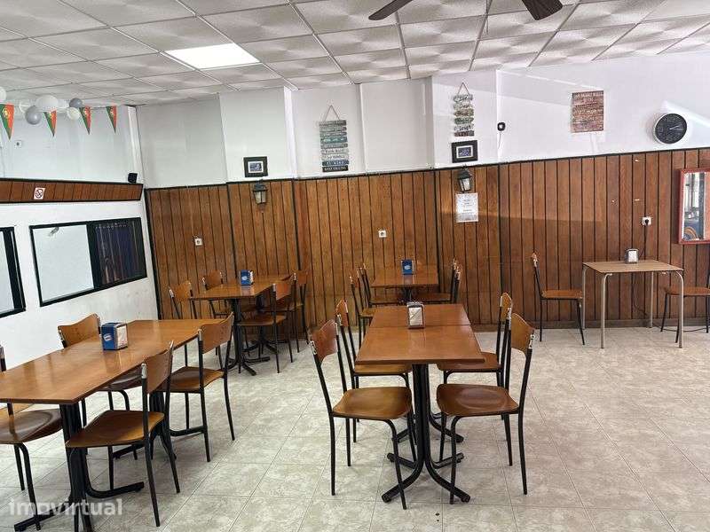 Trespasse Café Snack Bar e mini mercado. Possibilidade de Restaurante. - Grande imagem: 3/5