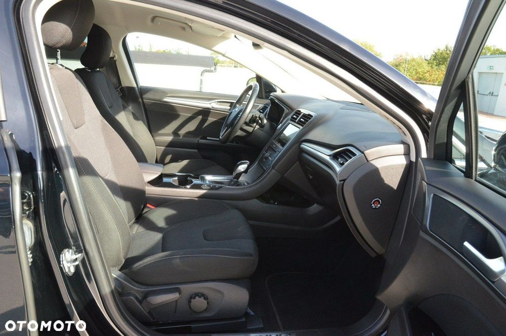 Ford Mondeo - 29