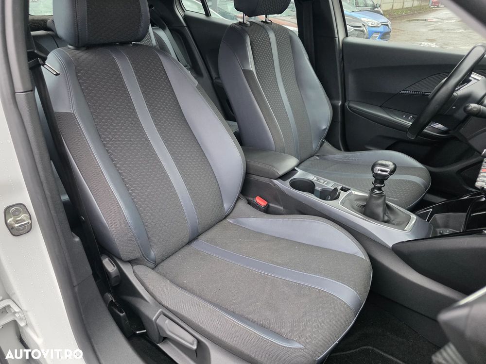 Peugeot 2008 1.2 PureTech Turbo S&S Allure - 13