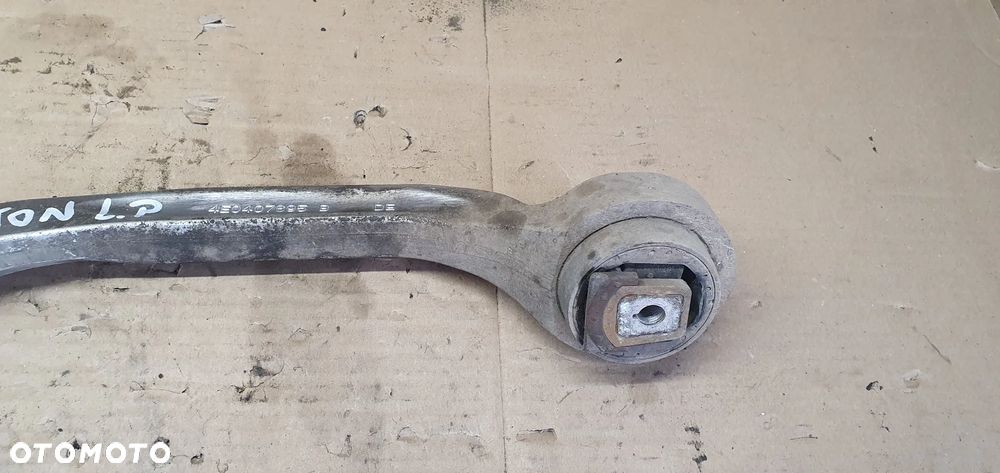 Wahacz lewy przód przedni dolny VW Phaeton 4E0407695B - 3