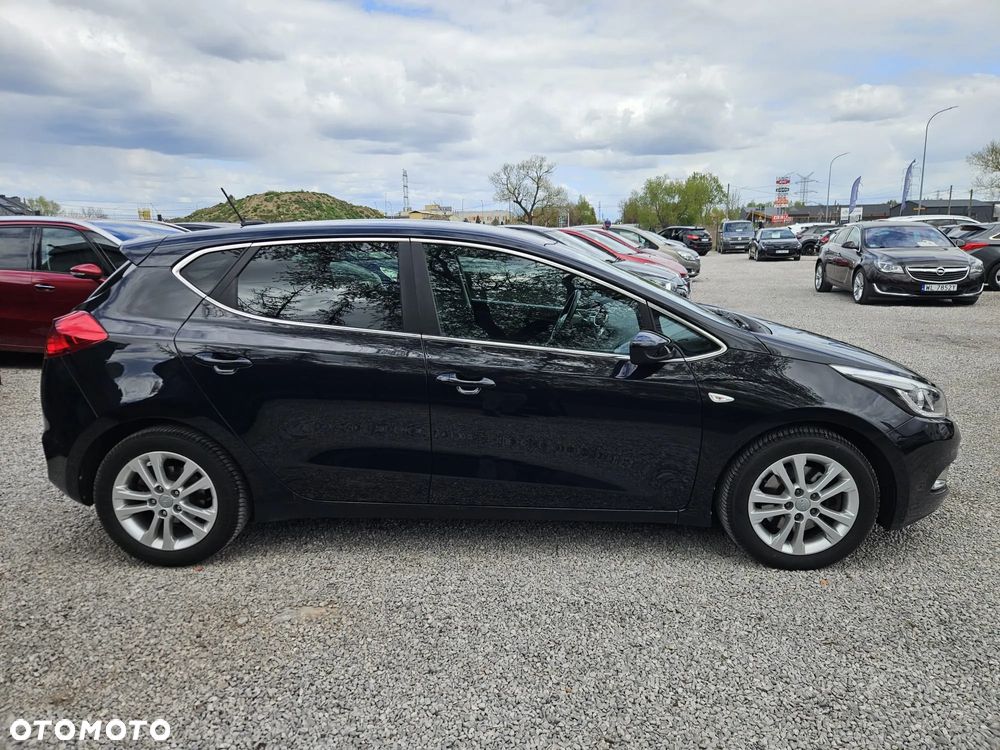 Kia Ceed 1.4 CVVT Dream Team Edition - 13