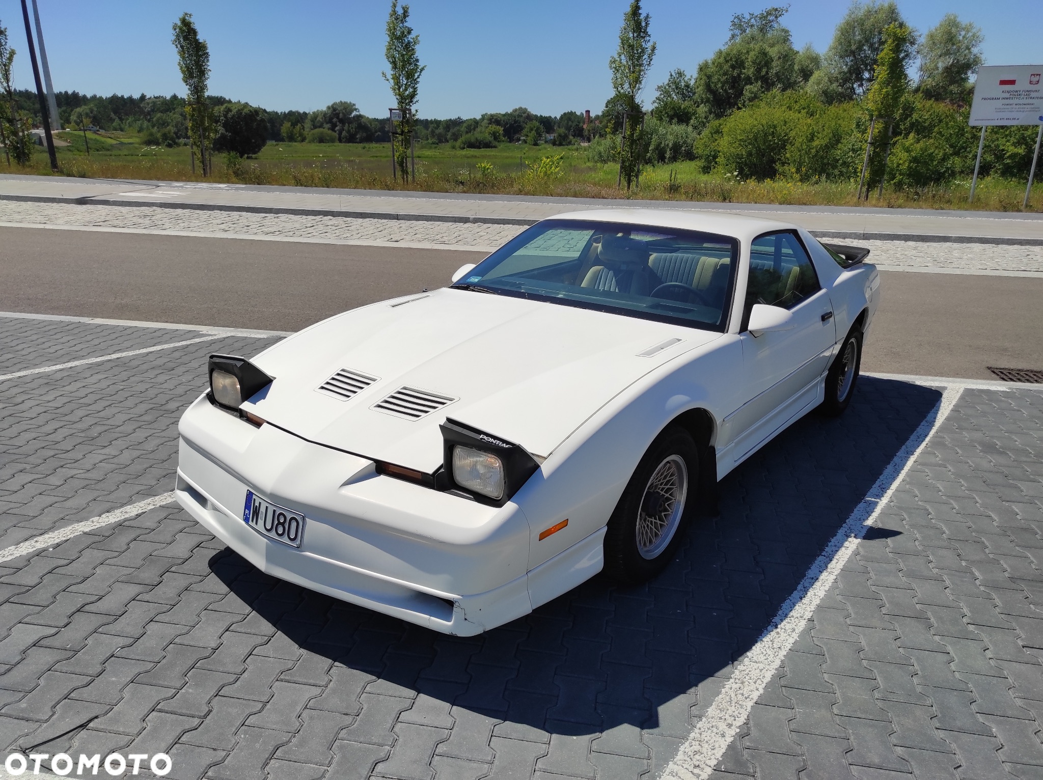 Pontiac Firebird - 3