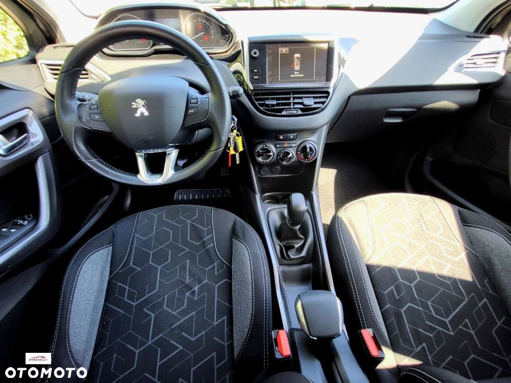 Peugeot 2008 - 13