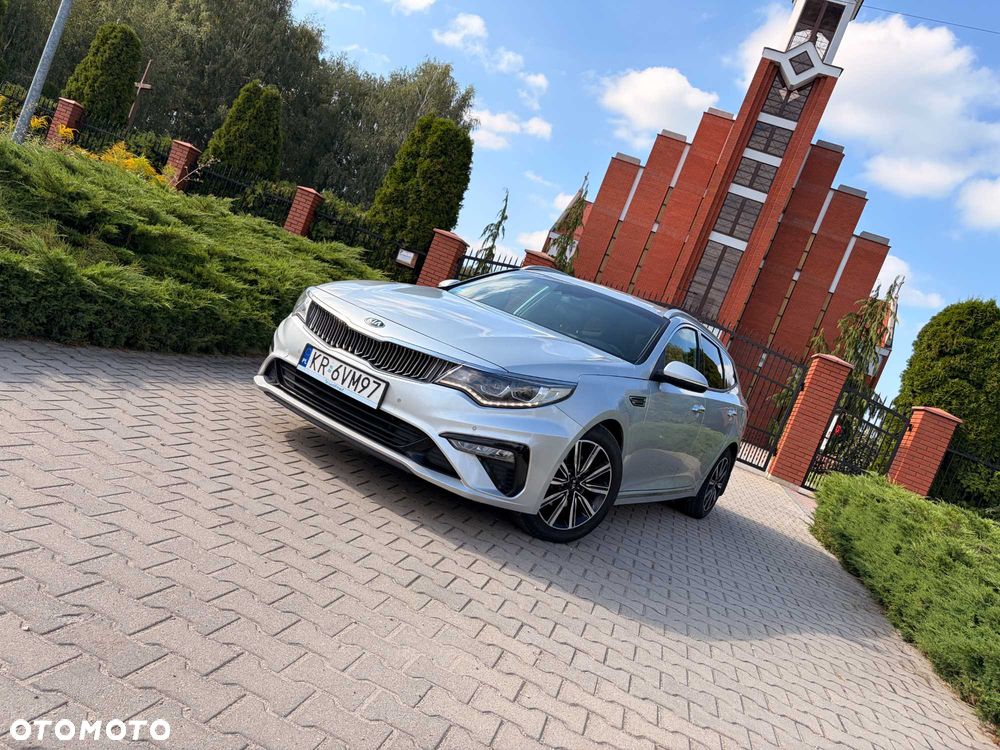 Kia Optima - 1