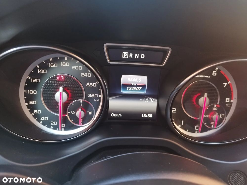 Mercedes-Benz CLA AMG 45 4Matic 7G-DCT - 14