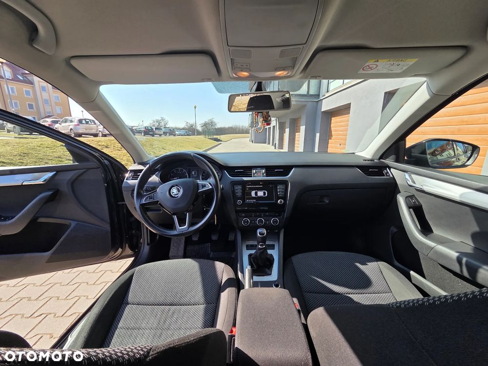 Skoda Octavia 1.4 TSI Ambition - 9
