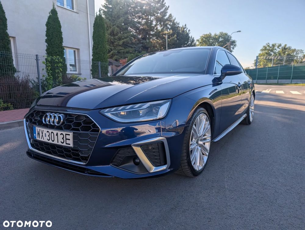 Audi A4 - 1