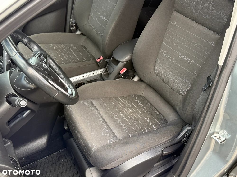 Opel Meriva - 11