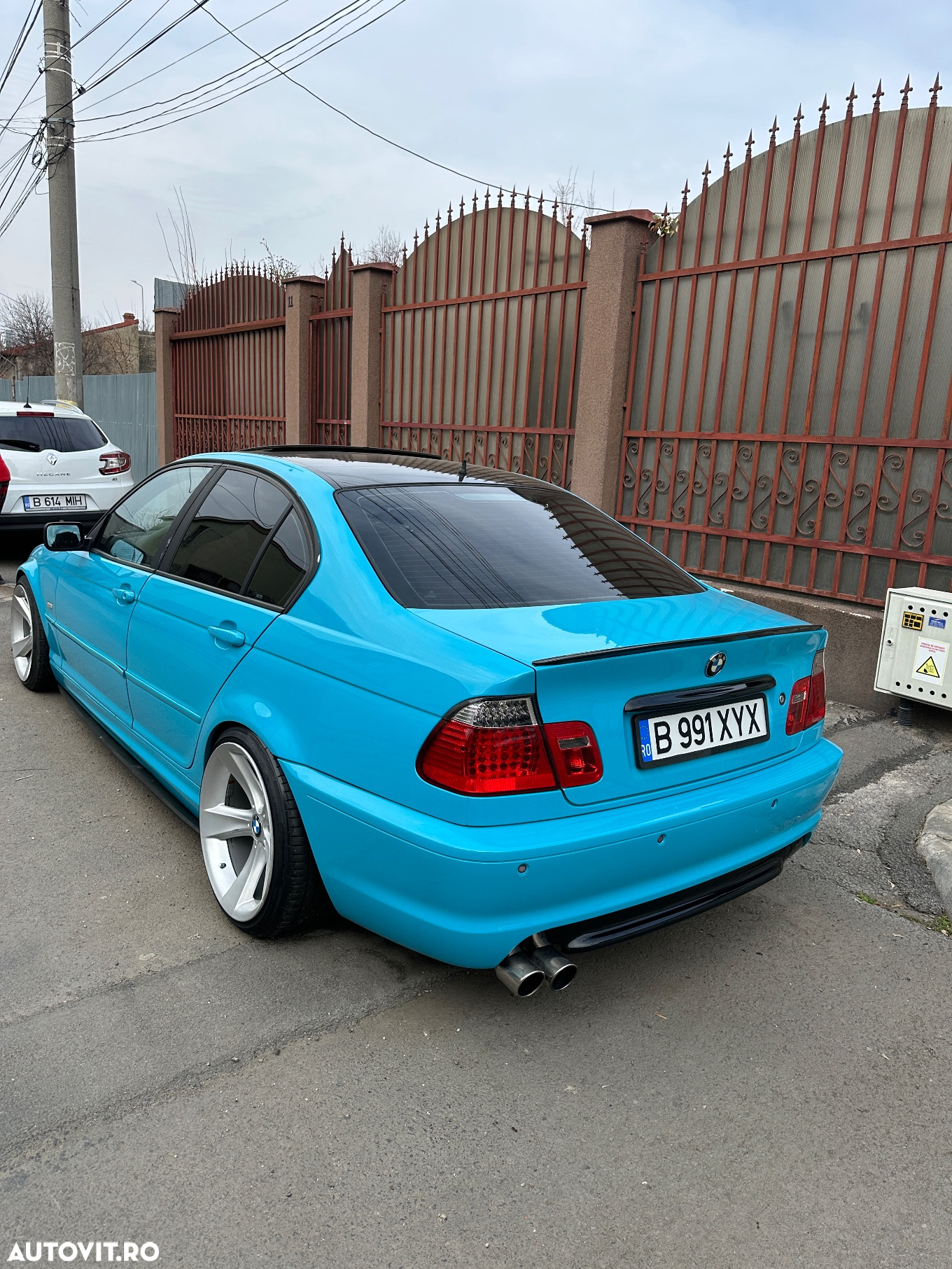 BMW Seria 3 325i - 7